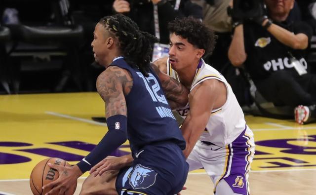 终于等到你！湖人3200万新星蜕变：防到莫兰特21中6