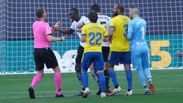 体育直播-迪亚哈比：对方曾问 若卡拉道歉比赛能否继续